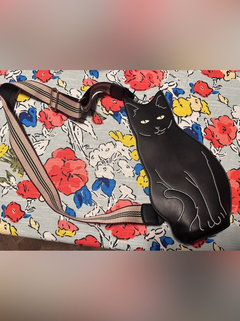 Black Cat Crossbody Strap Bag Accent